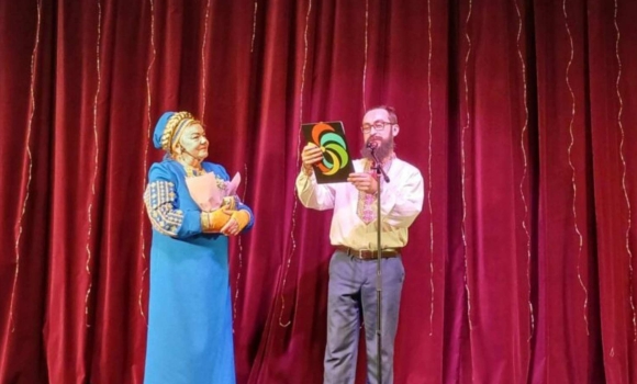 У Вінницькому обласному театрі ляльок привітали з ювілеєм заслужену артистку України