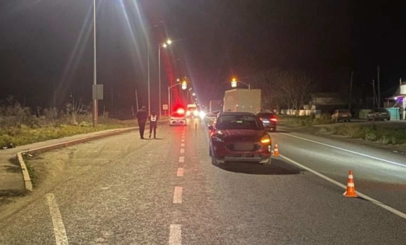 У Вінницькому районі на нічній трасі водій збив 41-річну пішохідку