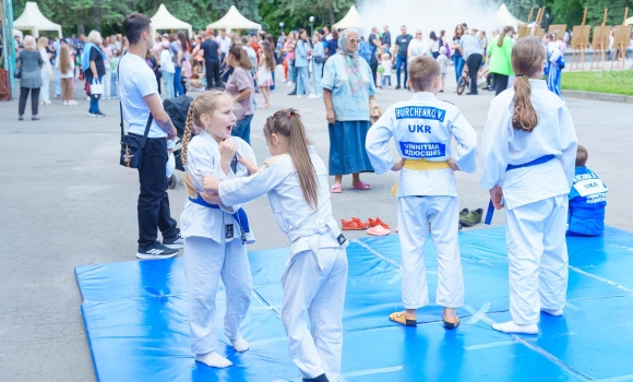 У Вінницькому центральному парку влаштували Олімпійський день