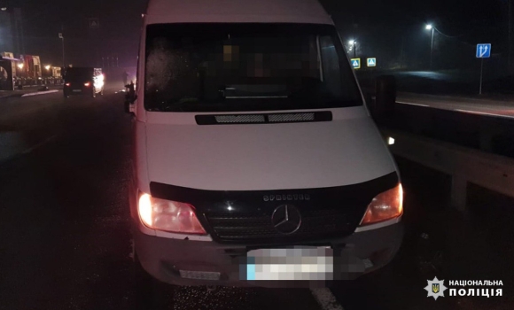 У Якушинцях водій Mercedes Benz збив на смерть чоловіка на переході