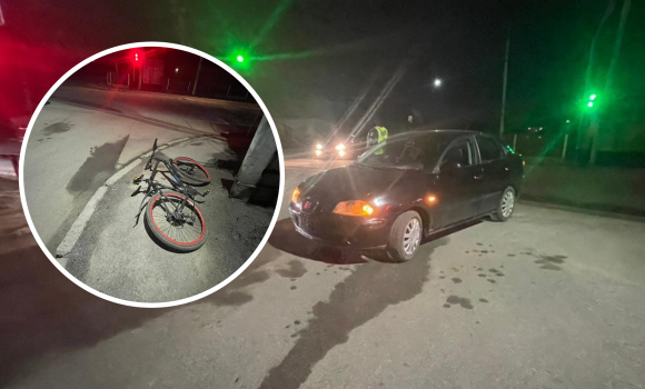 У Жмеринці водій автомобіля Seat зіткнувся з велосипедистом