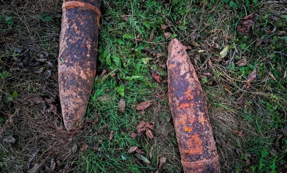 У Жмеринському районі господарі розкопали на ділянці два снаряди