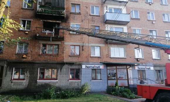 У Жмеринці згоріла квартира у п'ятиповерхівці, власник помешкання госпіталізований з опіками