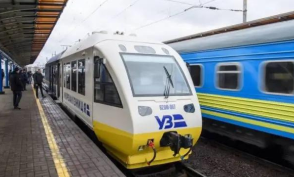 Укрзалізниця призначила додатковий швидкісний поїзд через Вінницю