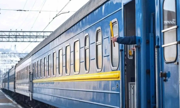 Укрзалізниця призначає у серпні та вересні п'ять додаткових поїздів
