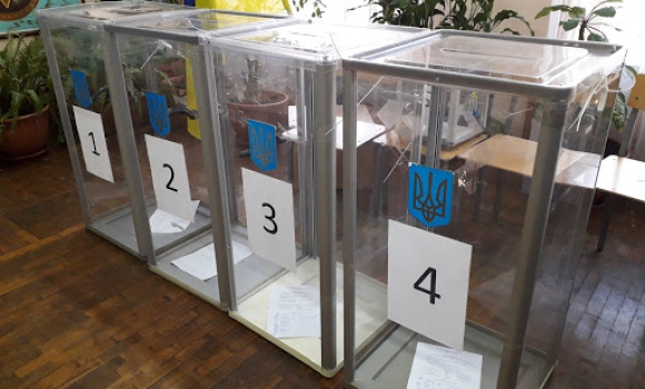 У Вінницькій ОТГ дуже низька явка виборців. Дільниці працюватимуь до 20:00