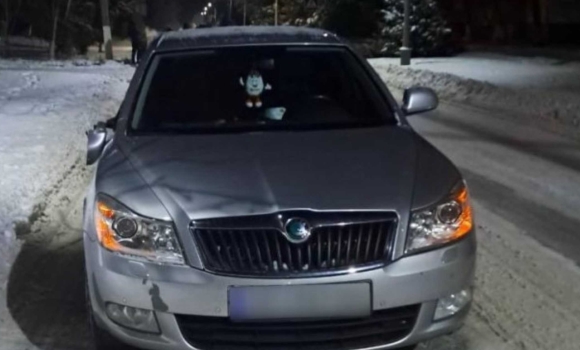 В Ладижині автомобіль збив чоловіка, який переходив дорогу