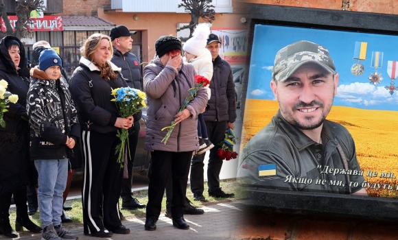 В ліцеї у місті Бар відкрили меморіальну дошку на честь полеглого Героя