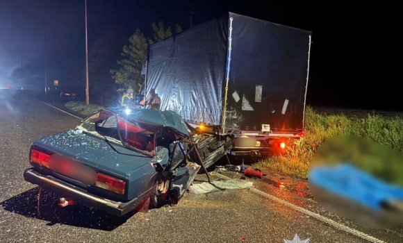 В смертельній автотрощі в Гайсинському районі загинула 28-річна пасажирка автомобіля ВАЗ