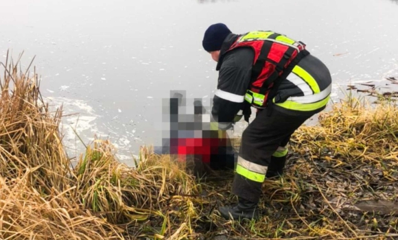 В Тульчинському районі з водойми дістали тіло чоловіка