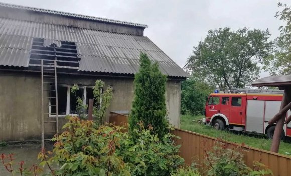 В Жмеринському районі горів будинок через необережність під час приготування їжі