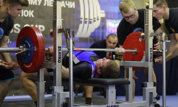 Ветеранів запрошують продемонструвати «Силу титанів» на турнірі з пауерліфтингу