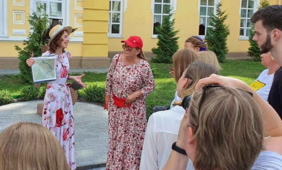 Від «Гуся-обнімуся» до подільських томатів вінничанам презентували 13 пригод на травень