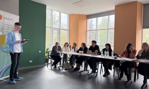 Від «Птахо-Хати» до «Алеї Мужніх» десять шкіл Вінниці отримають кошти на екоініціативи