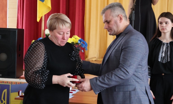 Відзнаки «Серце матері воїна» вручили матерям полеглих захисників з Барської громади Відзнаки «Серце матері воїна» вручили матерям полеглих захисників з Барської громади