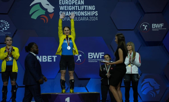 Вінничанка Ганна Давидова стала чемпіонкою Європи з важкої атлетики серед дорослих