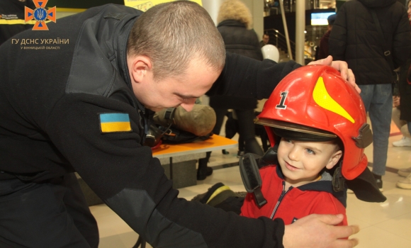 Вінницькі надзвичайники провели День безпеки в «Мегамоллі»