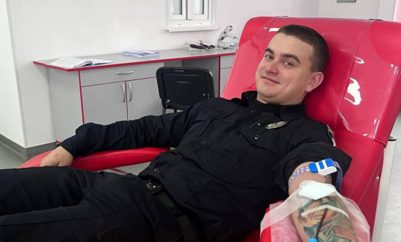 Вінницькі патрульні поповнили банк донорської крові
