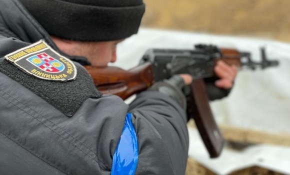 Вінницькі поліцейські вправлялись у стрільбі з автоматичної зброї