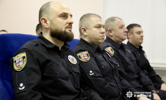 Вінницьких поліцейських відзначили за професіоналізм у службі