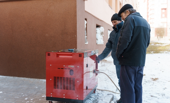 Вінницькій лікарні передали генератор з Німеччини: мер міста подякував за допомогу