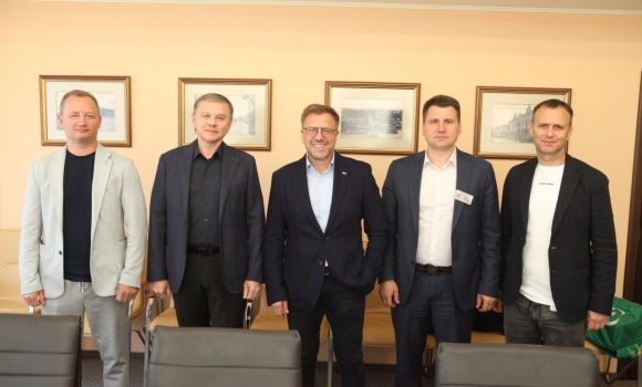 Вінницький муніципалітет підписав угоду про співпрацю та партнерство з Юпаркс