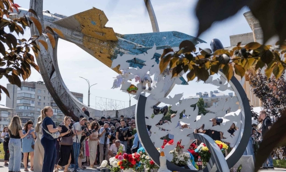 Вінничан просять долучитись до підписання петиції про вшанування пам’яті цивільних загиблих Вінничан просять долучитись до підписання петиції про вшанування пам’яті цивільних загиблих