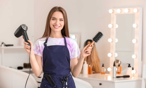 Вінничан запрошують безкоштовно опанувати професію перукаря Вінничан запрошують безкоштовно опанувати професію перукаря