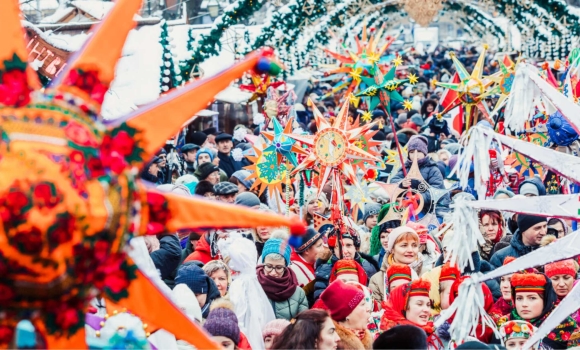 Вінничан запрошують на концерт «Різдвяне подвір’я» Вінничан запрошують на концерт «Різдвяне подвір’я»