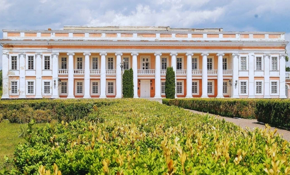 Вінничанам презентують видання «Замки і резиденції в Україні, пов’язані із польськими родами»