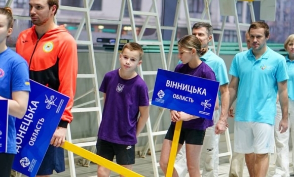 Вінничани гідно виступили на чемпіонаті України зі стрибків у воду Вінничани гідно виступили на чемпіонаті України зі стрибків у воду