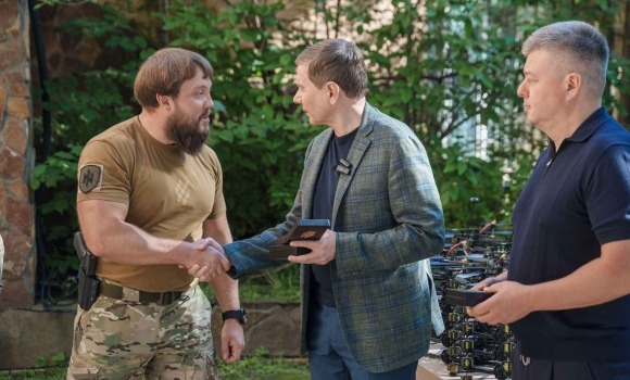 Вінничани передали бійцям Третьої штурмової бригади ще 200 FPV-дронів