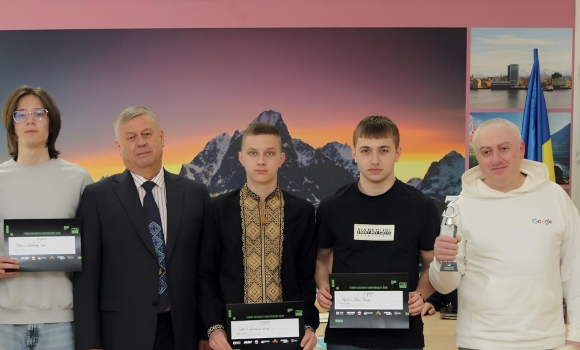 Вінничани вибороли «бронзу» на Перших всеукраїнських змаганнях з кібербезпеки Вінничани вибороли «бронзу» на Перших всеукраїнських змаганнях з кібербезпеки