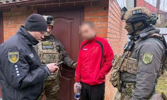 Вінничанин розбещував десятирічну дитину з сусідньої області Вінничанин розбещував десятирічну дитину з сусідньої області