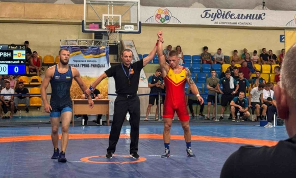 Вінничанин здобув “золото” на Кубку України з греко-римської боротьби