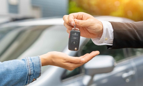 Вінничанина, підозрюваного у продажі гуманітарних авто можуть випустити під заставу