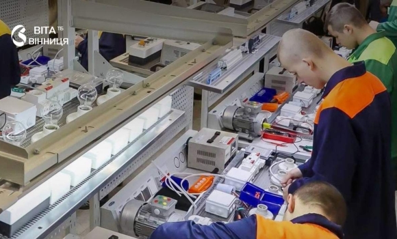 Вінниччина отримає понад 16 мільйонів гривень на оновлення майстерень у профтехучилищах Вінниччина отримає понад 16 мільйонів гривень на оновлення майстерень у профтехучилищах