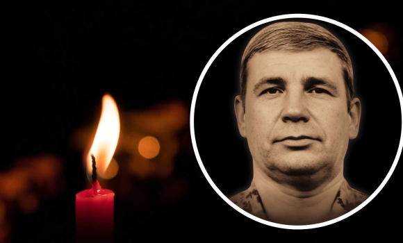 Вінницька громада прощається з полеглим 45-річним воїном-захисником Вінницька громада прощається з полеглим 45-річним воїном-захисником