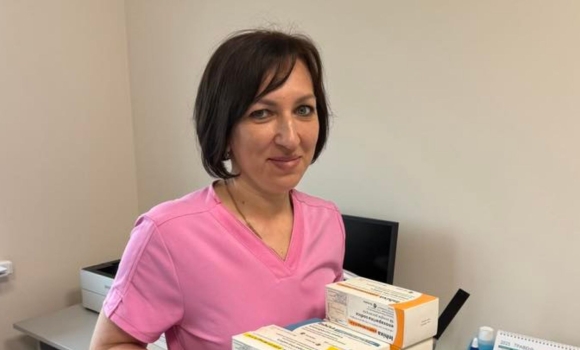 Вінницька медсестра реанімувала пасажира, який знепритомнів у тролейбусі Вінницька медсестра реанімувала пасажира, який знепритомнів у тролейбусі