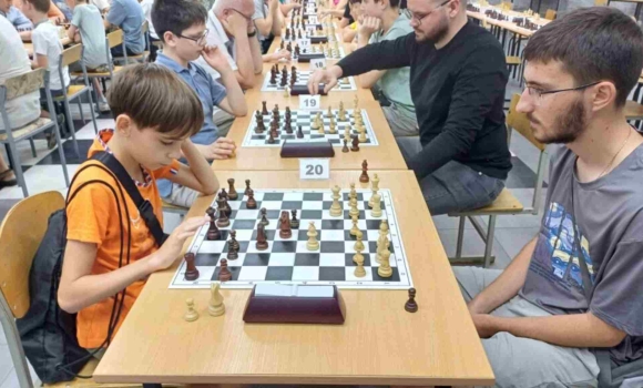 Вінницька шахова школа запрошує на командний чемпіонат України з шахів