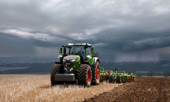 Вінницькі аграрії завершують польові роботи - дозбирують кукурудзу