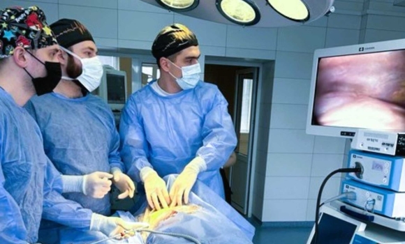 Вінницькі хірурги прооперували два складні випадки пухлин у дітей 