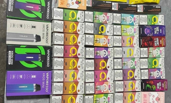 Вінницькі митники зупинили спробу вивезення рідини для електронних сигарет