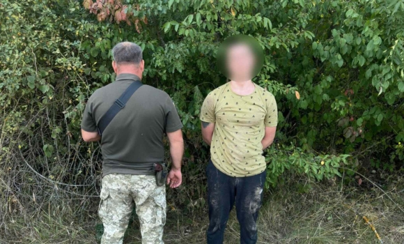 Вінницькі прикордонники затримали юнака, який готувався переплисти кордон по Дністру