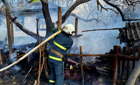 Вінницькі рятувальники ліквідували 15 загорянь які райони опинилися в епіцентрі подій