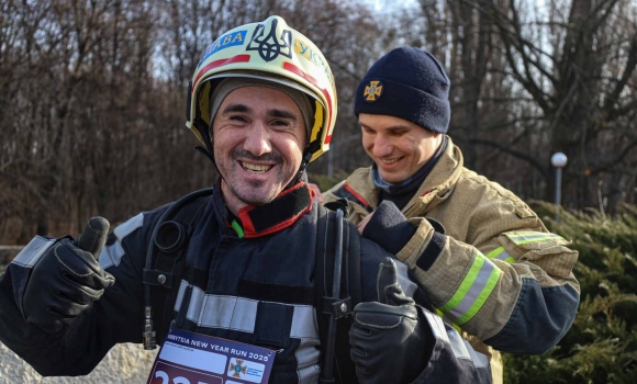 Вінницькі рятувальники вперше долучились до щорічного забігу Vinnytsia New Year Run