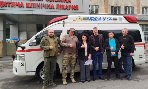 Вінницьку «швидку» передали військовим медикам на Куп'янський напрямок