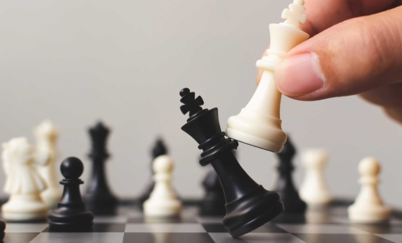 Вінницьких ветеранів і ветеранок запрошують на турнір із шахів та шашок