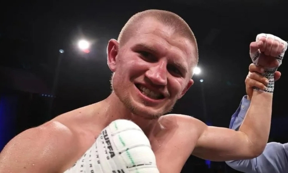 Вінницький боксер здолав росіянина в Лас-Вегасі та відсвяткував гаслом «Слава Україні» Вінницький боксер здолав росіянина в Лас-Вегасі та відсвяткував гаслом «Слава Україні»