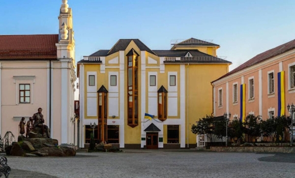 Вінницький обласний краєзнавчий музей запрошує на майстер-класи та екскурсії Вінницький обласний краєзнавчий музей запрошує на майстер-класи та екскурсії